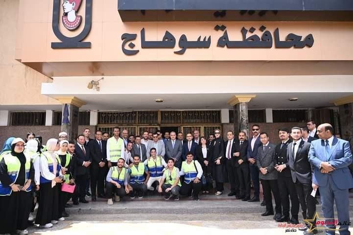 وزير الشباب والرياضة يصل محافظة سوهاج لتفقد المنشآت الشبابية والرياضية