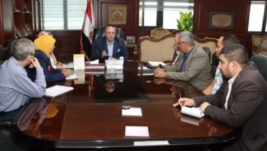 محافظ بني سويف يراجع مع المختصين الموقف التنفيذي لمشروع الصرف الصحي بنجع الديب 