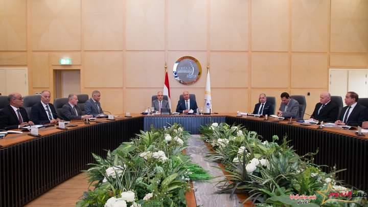 وزيرا النقل والرى يناقشان موقف المشروعات والتنسيقات المشتركة بين الوزارتين 2 وزيرا النقل والرى يناقشان موقف المشروعات والتنسيقات المشتركة بين الوزارتين