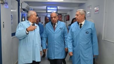 وزير قطاع الأعمال العام فى جولة تفقدية لمشروعات تحديث وتطوير خطوط الإنتاج بشركة القاهرة للأدوية 