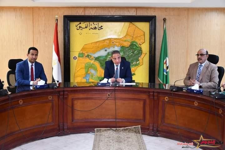 محافظ الفيوم يناقش آليات تخفيض أسعار اللحوم الحمراء ويوجه بفتح شوادر جديدة 