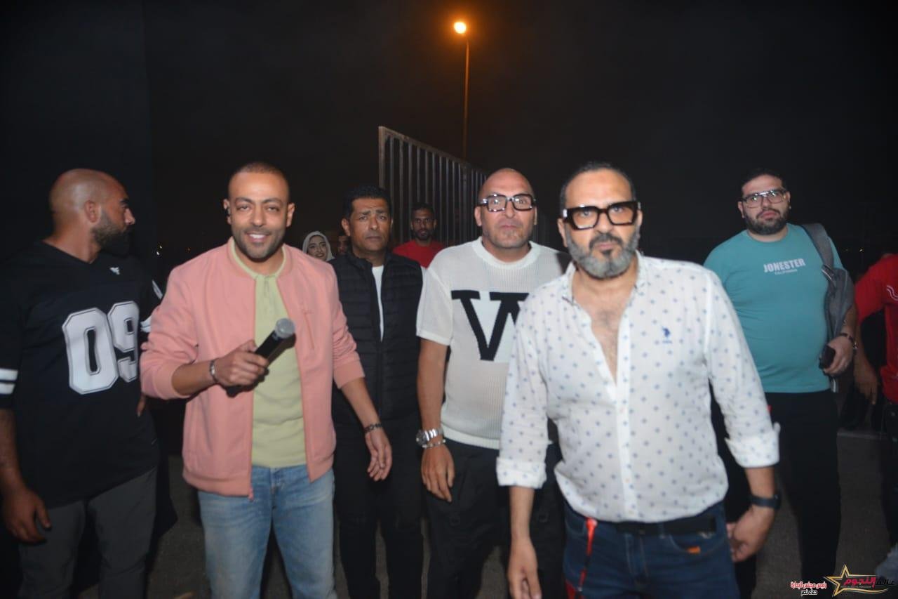 تامر عاشور يتألق بحفل كامل العدد في الرحاب