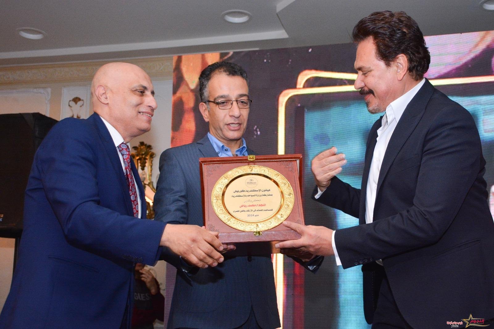 هيلتون الكورنيش يكرم نجوم السينما والدراما