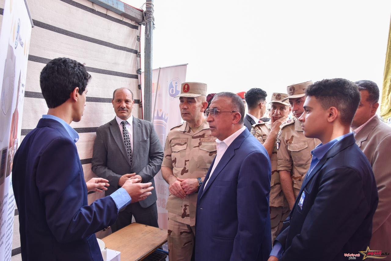 محافظ الإسكندرية وقائد قوات الدفاع الشعبي والعسكري يشهدان اصطفاف المركبات والمعدات الهندسية للأجهزة التنفيذية بالمحافظة 1 محافظ الإسكندرية وقائد قوات الدفاع الشعبي والعسكري يشهدان اصطفاف المركبات والمعدات الهندسية للأجهزة التنفيذية بالمحافظة