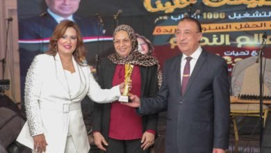 عالم النجوم تكرم مدير مديرية الطرق والنقل بحضور محافظ الإسكندرية