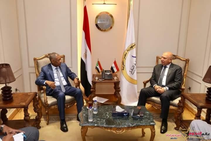 الوزير يستقبل السفير السوداني الجديد بالقاهرة لتدعيم العلاقات الثنائية بين البلدين في مجالات النقل المختلفة