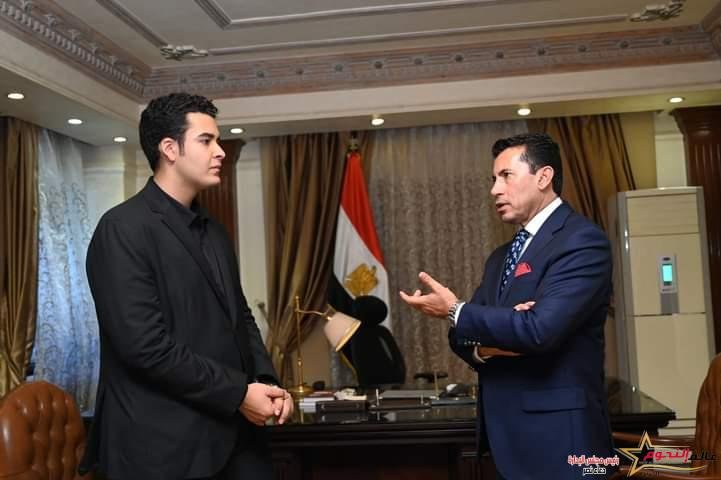 صبحي يُكرم الطالب محمد صقر الفائز بالمركز الثاني بالمعرض الدولي للعلوم والهندسة (ISEF) بمدينة لوس أنجلوس 2 صبحي يُكرم الطالب محمد صقر الفائز بالمركز الثاني بالمعرض الدولي للعلوم والهندسة (ISEF) بمدينة لوس أنجلوس