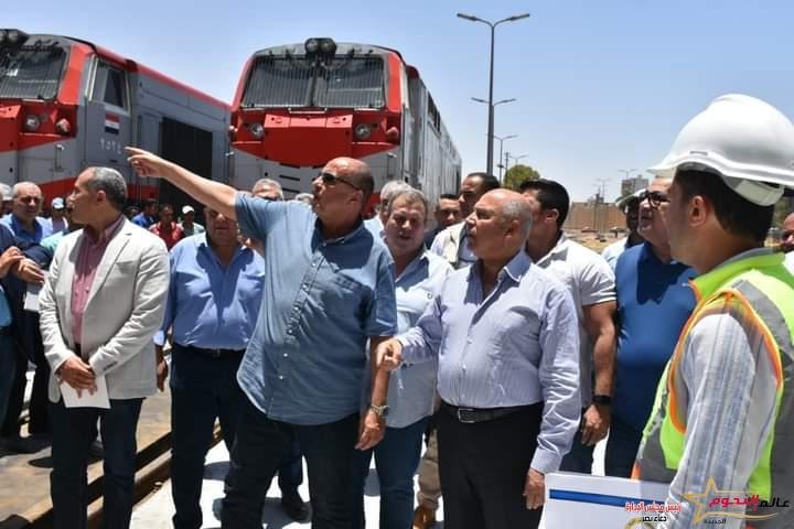 وزير النقل يتفقد محطة أسوان للسكك الحديدية ويتابع تطوير ورشة أسوان 1 وزير النقل يتفقد محطة أسوان للسكك الحديدية ويتابع تطوير ورشة أسوان