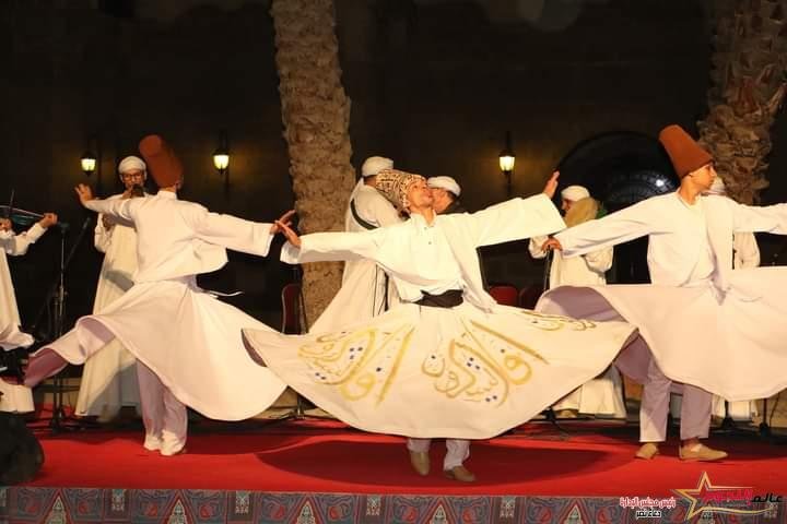 فرق قصور الثقافة تتألق في احتفالية "نور آل البيت" احتفاء بموسم الحج وعيد الأضحى 2 فرق قصور الثقافة تتألق في احتفالية "نور آل البيت" احتفاء بموسم الحج وعيد الأضحى