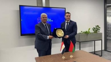 وزير التعليم العالي يلتقي بنظيره البيلاروسي لبحث سُبل التعاون في مجال التعليم العالي والبحث العلمي