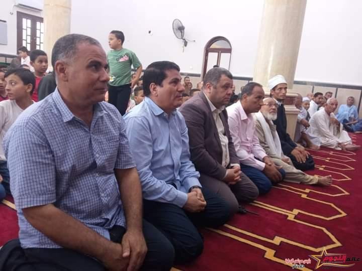 محافظ بني سويف ينيب رئيس المدينة لافتتاح مسجد الرحمن الغربي بقرية الدوية بعد إحلاله وتجديده 
