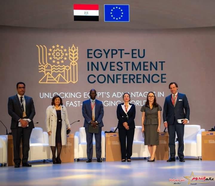وزيرة البيئة تشاركة فى الجلسة الحوارية تحت عنوان " تعزيز الاقتصاد الأخضر والدائري في مصر" 2 وزيرة البيئة تشاركة فى الجلسة الحوارية تحت عنوان " تعزيز الاقتصاد الأخضر والدائري في مصر"