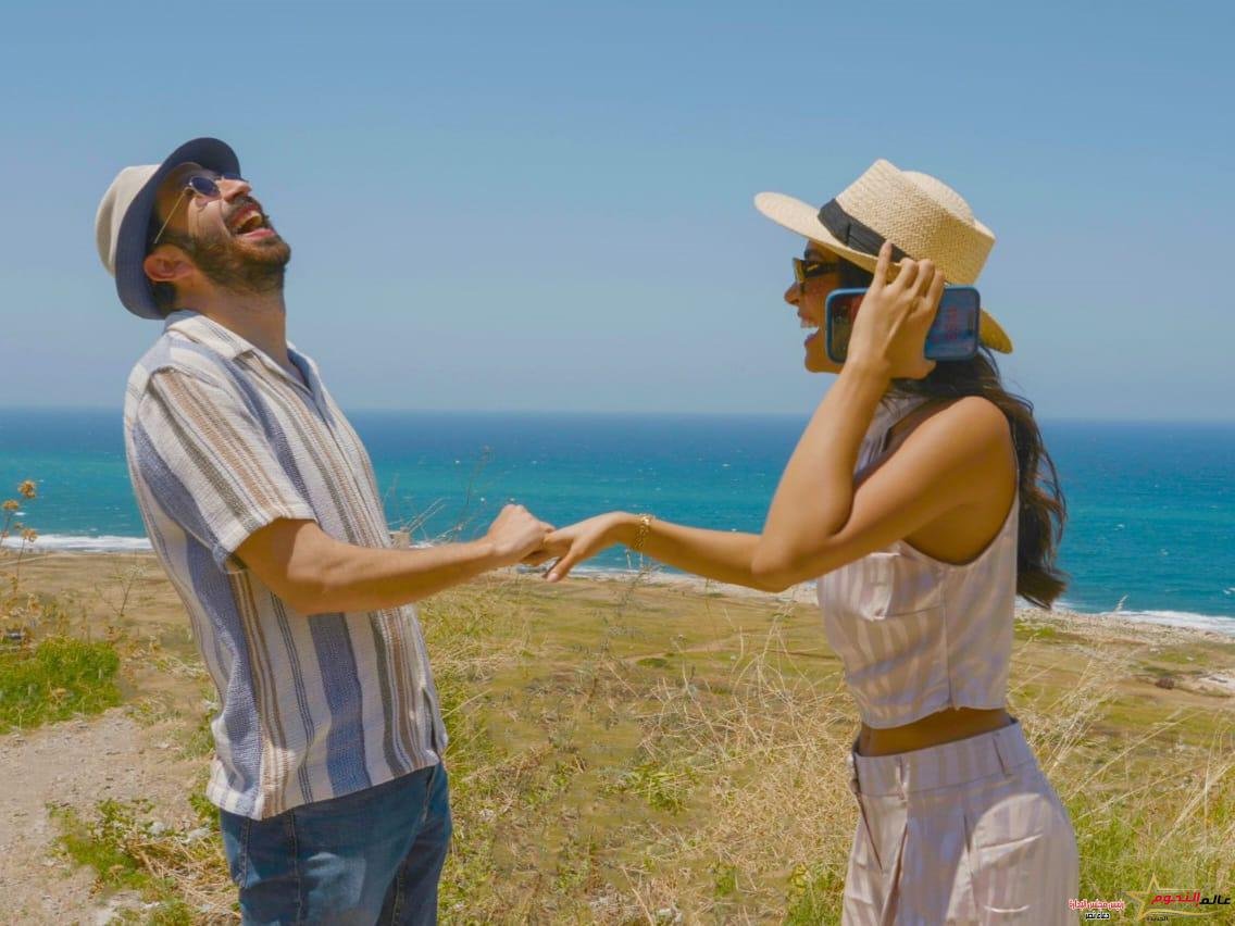 عمر الرحباني وياسمينا زيتون يروجان للسياحة اللبنانية في كليب مشوار رايحين مشوار