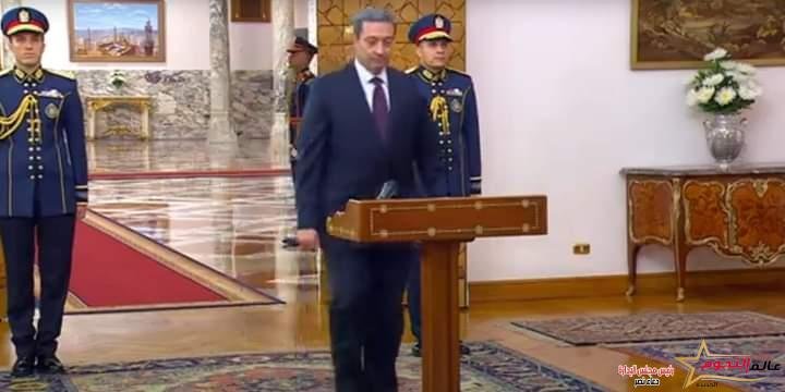 الدكتور أيمن الشهابى يؤدى اليمين الدستورية محافظًا لدمياط 2 الدكتور أيمن الشهابى يؤدى اليمين الدستورية محافظًا لدمياط