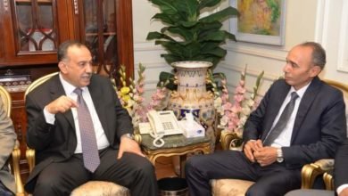 محافظ أسيوط يلتقي بقيادات حزب المصريين الأحرار لتقديم التهنئة بالمنصب الجديد