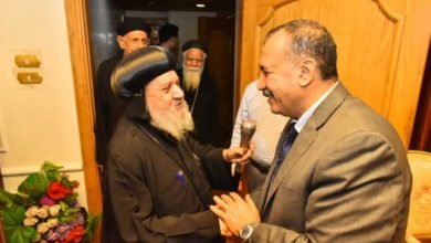 محافظ أسيوط يستقبل الأنبا أندراوس مطران أبوتيج وصدفا والغنايم لتقديم التهنئة على ثقة الرئيس واختياره محافظاً للإقليم