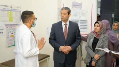 محافظ دمياط يجرى زيارة مفاجئة لمستشفتى الأمراض الصدرية والحميات والمركز الإقليمى لنقل الدم