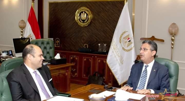 وزير التموين والتجارة يستقبل رئيس جهاز حماية المنافسة ومنع الممارسات الاحتكارية بمقر الوزارة بالعاصمة الإدارية الجديدة