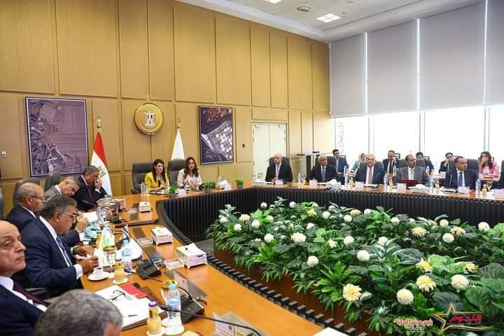 المشاط تستعرض الإجراءات التنفيذية لخطة حوكمة الإنفاق الاستثماري للخطط التنموية بالمحافظات للعام المالي 2024/2025 2 المشاط تستعرض الإجراءات التنفيذية لخطة حوكمة الإنفاق الاستثماري للخطط التنموية بالمحافظات للعام المالي 2024/2025