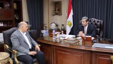 محافظ دمياط يعقد اجتماعًا مع مدير مديرية التموين لمتابعة جهود الحملات للتفتيش على الأسواق والمخابز ومستودعات الغاز