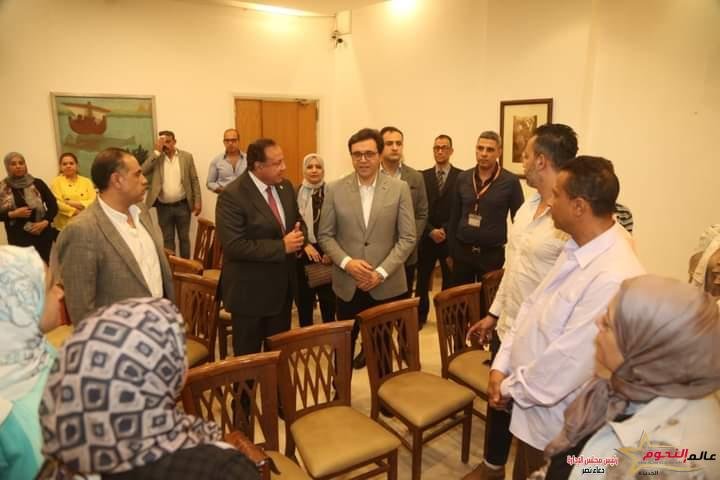 وزير الثقافة يتفقد المجلس الأعلى للثقافة ويؤكد أهمية تطوير منظومة العمل والاعتماد على التقنيات الرقمية 