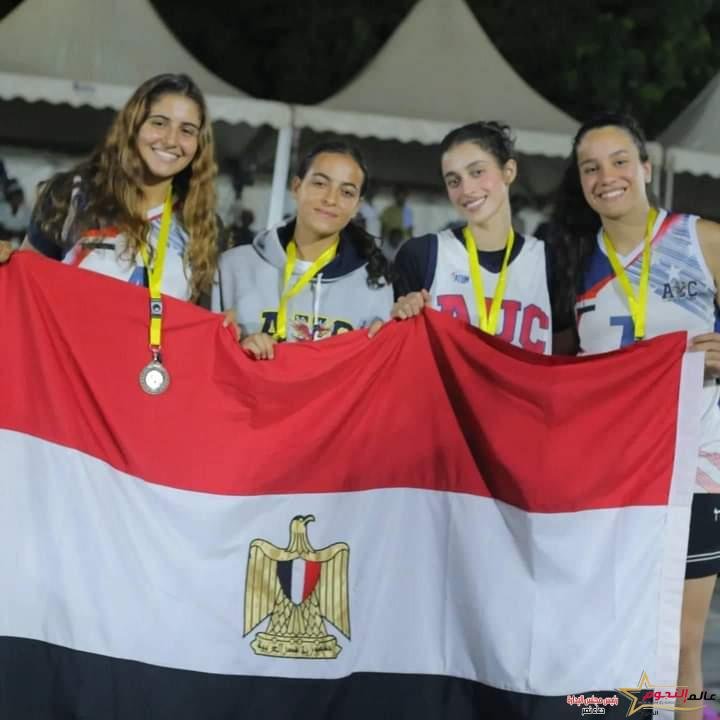 وزير الشباب والرياضة ورئيس الإتحاد الافريقي للرياضة الجامعية FASU يهنيء فريقي الرجال والسيدات للجامعة الأمريكية بالقاهرة