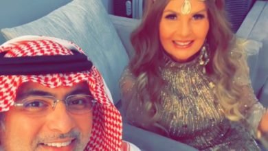 عاطف سندي يشيد بأداء الفنانة يسرا في مسرحية "ملك والشاطر 