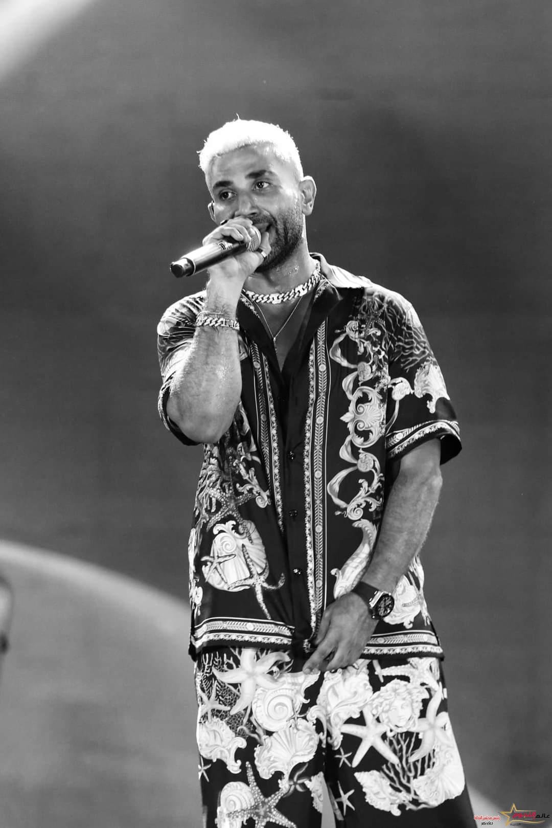 أحمد سعد يتألق في أقوي حفلاته بالساحل الشمالي ويظهر بلوك جديد