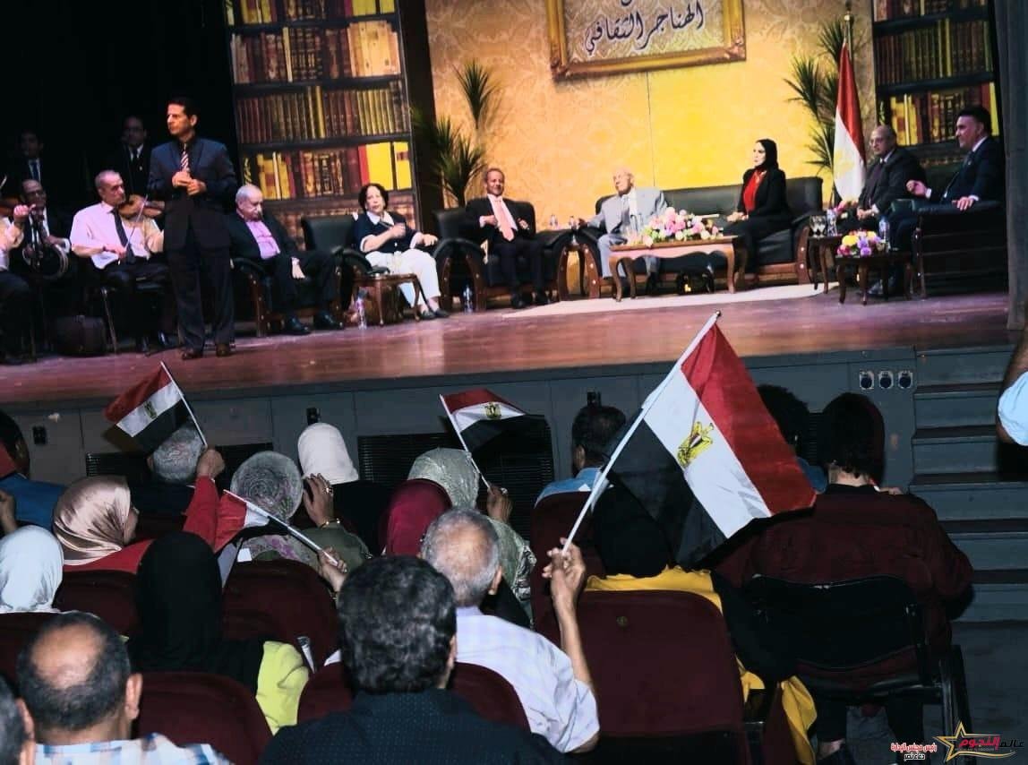 في ملتقى الهناجر الثقافي .. الفنان طارق الدسوقي : ستظل مصر في رباط إلى يوم الدين 