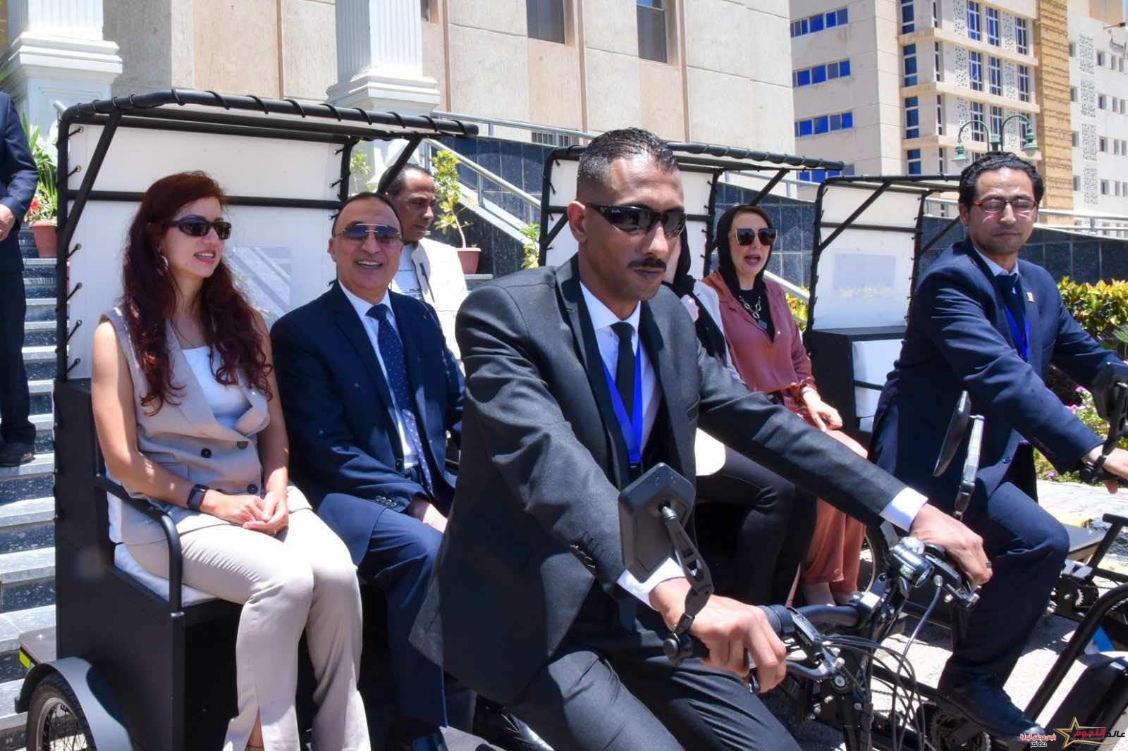 محافظ الإسكندرية يستقبل سفير فرنسا والوفد المرافق له لبحث تعزيز سبل التعاون بين الجانبين