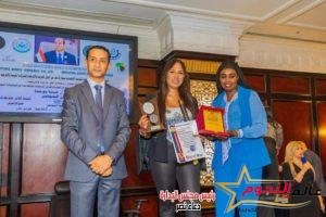 تكريم إيمي إسلام بالمؤتمر الـ56 للتنمية الإقتصادية عن مشوارها الفني بحضور نجوم الفن 