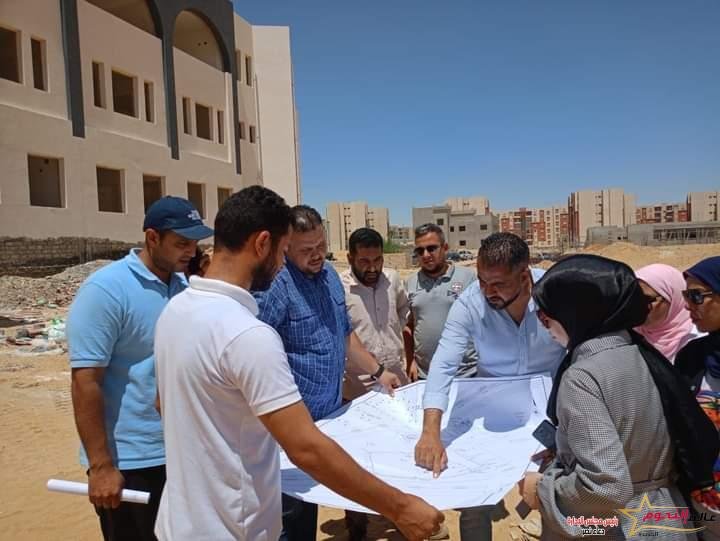 وزير الإسكان: تخصيص قطعة أرض بمساحة 22 ألف م لإقامة مستشفى مركزي سعة 300 سرير بمدينة أكتوبر الجديدة