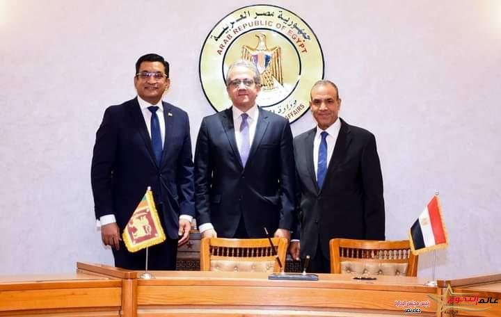 وزير الخارجية والهجرة وشئون المصريين في الخارج يجري مشاورات سياسية مع وزير خارجية سريلانكا
