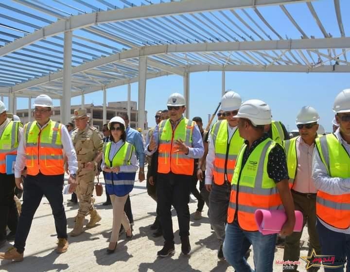 وزير قطاع الأعمال العام يتابع ميدانيا مستجدات أعمال تطوير مجمع مصانع "مصر للغزل والنسيج وصباغي البيضا" 2 وزير قطاع الأعمال العام يتابع ميدانيا مستجدات أعمال تطوير مجمع مصانع "مصر للغزل والنسيج وصباغي البيضا"