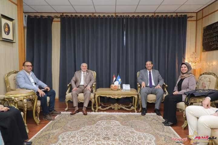 محافظ دمياط يلتقى ممثلى نقابة أطباء العلاج الطبيعى لمناقشة عدد من الملفات 2 محافظ دمياط يلتقى ممثلى نقابة أطباء العلاج الطبيعى لمناقشة عدد من الملفات