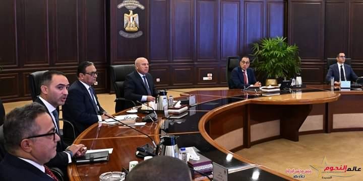 رئيس الوزراء يلتقي ممثلي شركة نيسان مصر لصناعة السيارات بهدف دعم التوسع في التصنيع المحلى