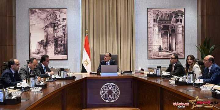رئيس الوزراء يستعرض أبرز محاور المشروع القومي للتنمية البشرية "بداية" 2 رئيس الوزراء يستعرض أبرز محاور المشروع القومي للتنمية البشرية "بداية"