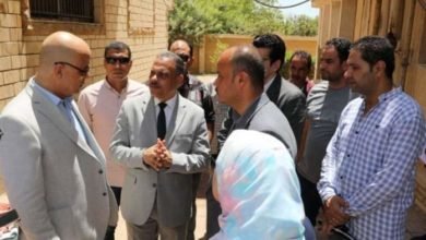 محافظ الشرقية يختتم جولته التفقدية بأبو حماد والقرين بمتابعة سير إجراءات العمل بالمركز التكنولوجي لمدينة القرين 