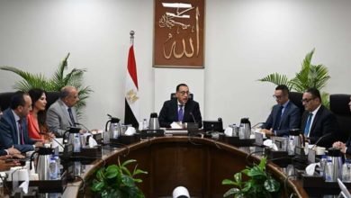 رئيس الوزراء يستعرض خطط ومشروعات شركة "أكوا باور" السعودية في قطاع الطاقة وتحلية المياه