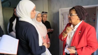 نائب وزير الصحة تتفقد المركز الصحي الحضري بإيتاي البارود..وتوصي بتوفير ألبان الأطفال..