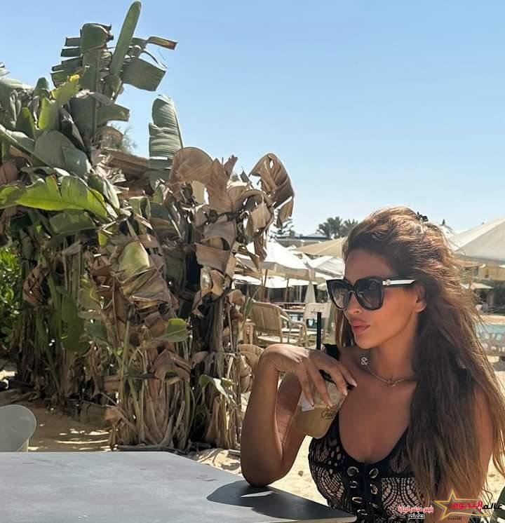 مي سليم في أحدث ظهور لها من الشاطئ بالساحل الشمالي 