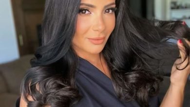 بالأسود الفنانة منى زكي باحدث إطلالة عبر  إنستجرام وفيسبوك
