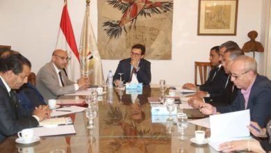 وزير الثقافة يجتمع ورؤساء أقاليم قصور الثقافة لمناقشة استعدادات إطلاق المشروع القومي للتنمية البشرية "بداية جديدة لبناء الإنسان" 