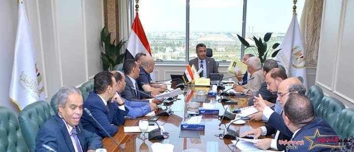 وزير التموين والتجارة الداخلية يلتقي بعدد من السادة اعضاء مجلسي النواب والشيوخ