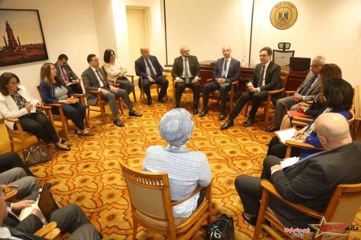 وزير الثقافة يلتقي سفراء مصر الجدد قبيل سفرهم لتولي مهام البعثات الدبلوماسية المصرية في الخارج