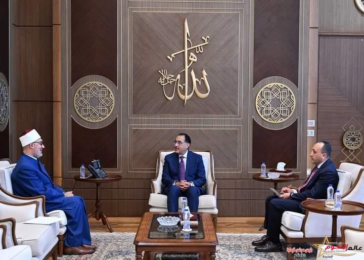 مدبولى: الدولة تولي كل الدعم المطلوب في سبيل تحقيق أهداف دار الإفتاء والاضطلاع بدورها الفعال 2 مدبولى: الدولة تولي كل الدعم المطلوب في سبيل تحقيق أهداف دار الإفتاء والاضطلاع بدورها الفعال