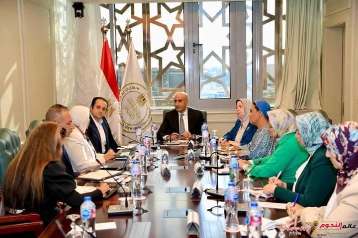 وزير التربية والتعليم يبحث مع مؤسسة "حياة كريمة" تعزيز أوجه التعاون بين الوزارة والمؤسسة 2 وزير التربية والتعليم يبحث مع مؤسسة "حياة كريمة" تعزيز أوجه التعاون بين الوزارة والمؤسسة
