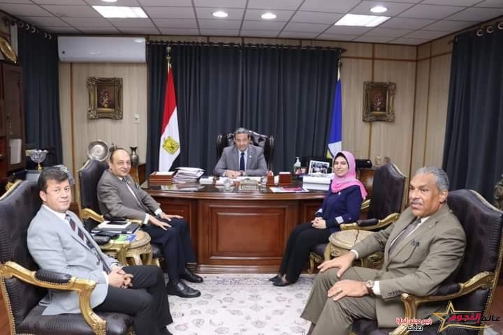 محافظ دمياط يختتم إجراء المقابلات شخصية للمتقدمين لشغل وظائف رؤساء وحدات محلية ونواب 2 محافظ دمياط يختتم إجراء المقابلات شخصية للمتقدمين لشغل وظائف رؤساء وحدات محلية ونواب