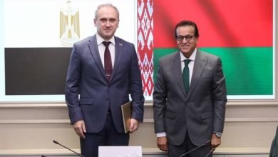 عبد الغفار يستقبل سفير بيلاروسيا بالقاهرة لبحث سبل التعاون في القطاع الصحي