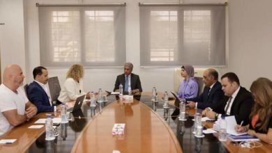 وزير السياحة والآثار يلتقي مسئولو مجموعة ETI لبحث زيادة الحركة السياحية الوافدة إلى مصر خلال الفترة القادمة